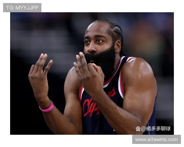 哈登在对阵雷霆的比赛中狂砍43分展现绝佳状态