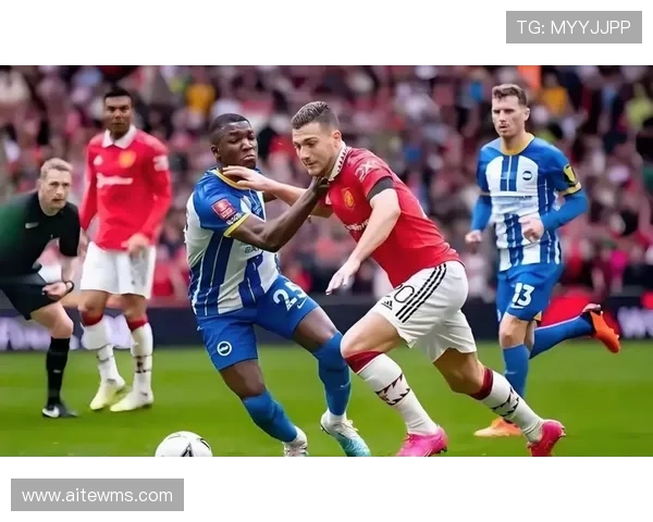 布莱顿在主场迎战曼联成功逆袭赢得精彩比赛引发热议